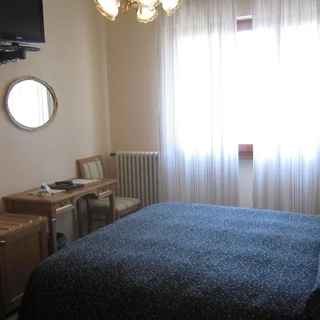 Sole 3* San Siro (Lombardy)